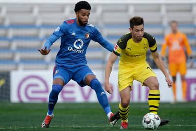 Feyenoord start met nipte nederlaag tegen Dortmund