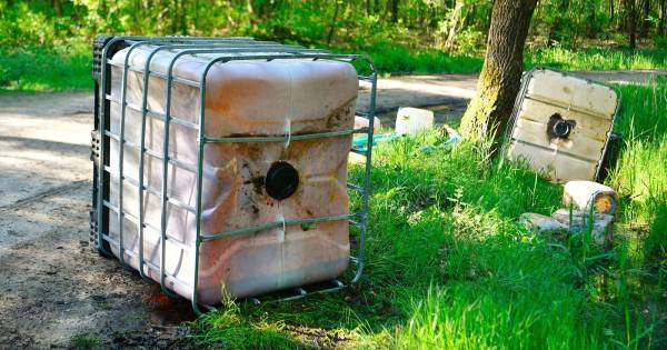 Duizenden liters drugsafval gedumpt bij Riethoven