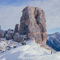 Overdag op de latten, ’s avonds aan de bubbels: welkom in Cortina d’Ampezzo