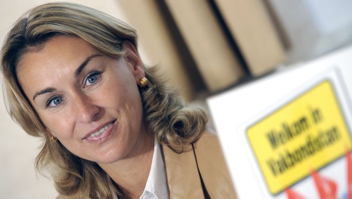L Ex Mari De Morel Se Marie Avec Leur Babysitteuse Belgique 7sur7 Be