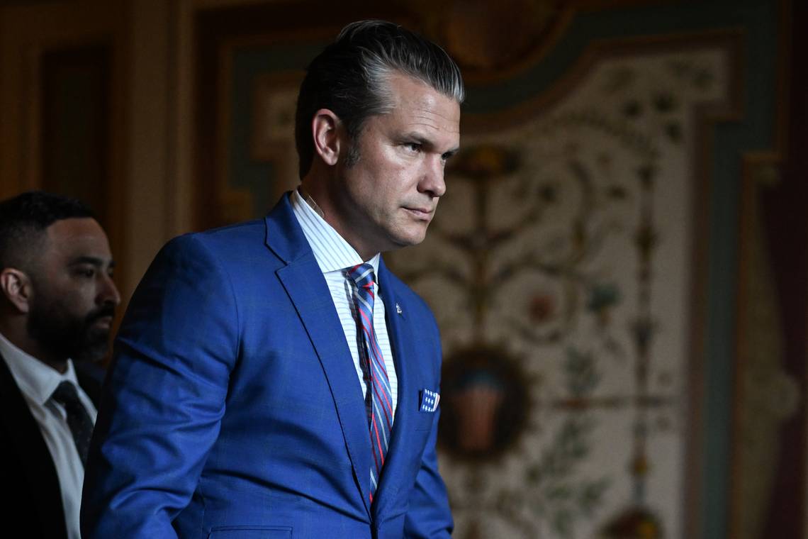 Hegseth en Trump lijken de controle te verliezen over de Iran-oorlog, op het slagveld in het Midden-Oosten én dat van de beeldvorming