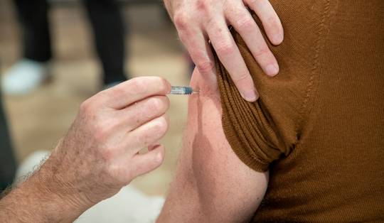 Griepvaccinatiegraad blijft te laag in België: ‘We kunnen weinig nieuwe mensen overtuigen’