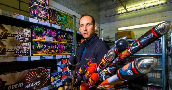 Vuurwerkverbod Verkopers In De Langstraat Zien De Bui Al Hangen Instagram Bd Nl
