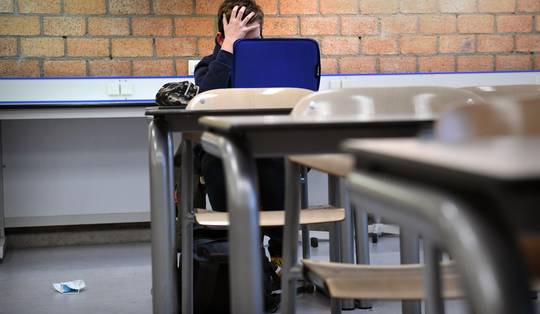 Eenzaamheid maakt ook jonge kinderen van binnen kapot