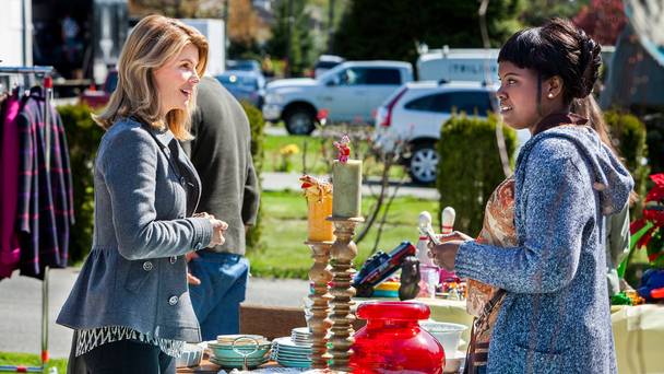 Garage Sale Mystery: The Novel Murders