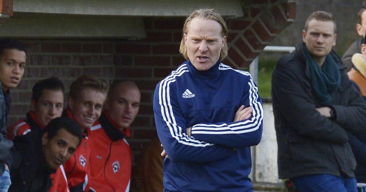 Spelers De Zwaluw unaniem positief: trainer Van de Venn blijft - De Gelderlander