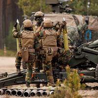 Belgische militair die zwaar gewond raakte in Litouwen, is overleden: ‘Het is fout gelopen bij het laden van een mortier’