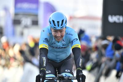 Deense outsider Valgren wint Omloop het Nieuwsblad