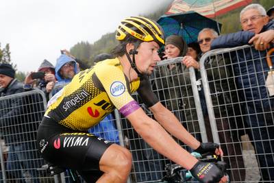 Roglic blijft hoopvol: ‘Er komen nog meer van dit soort etappes’