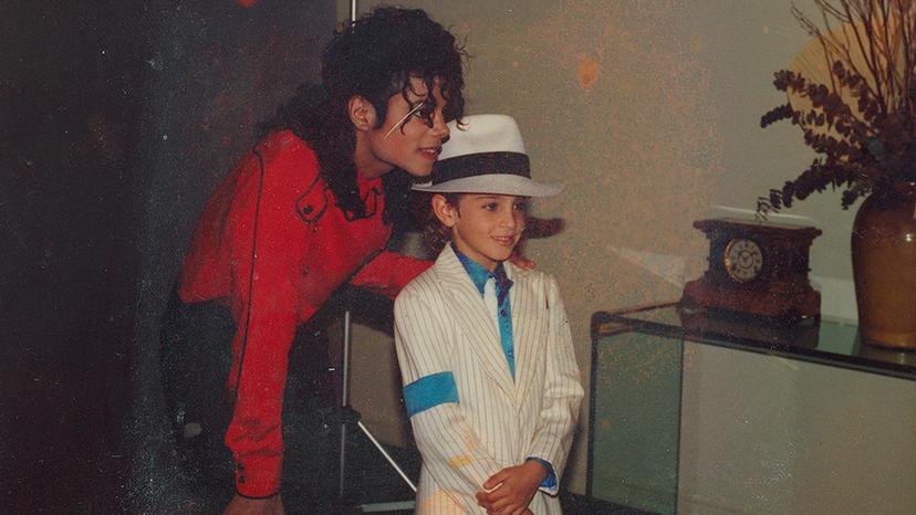“Leaving Neverland tweetal plant nieuwe aanklacht tegen Michael Jackson”
