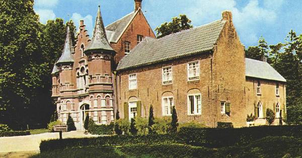 Roze Kasteel in voormalig Land van Ooit was ooit gewoon bruin