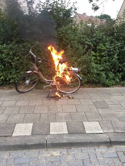 Henks fietsaccu ontploft: 'De vlammen vlogen achter mijn rug'