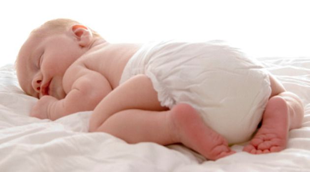 Baby Gestikt Onder Slapende Vader Rotterdam Ad Nl