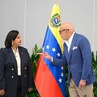 Oppositie en interim-regering van Venezuela onderhandelen over politieke transitie: ‘Rol VS is groot, maar Washington hecht geen grote waarde aan democratie’