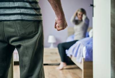 Mishandelde vrouw krijgt maar deel schadevergoeding: ‘het is uw eigen schuld’