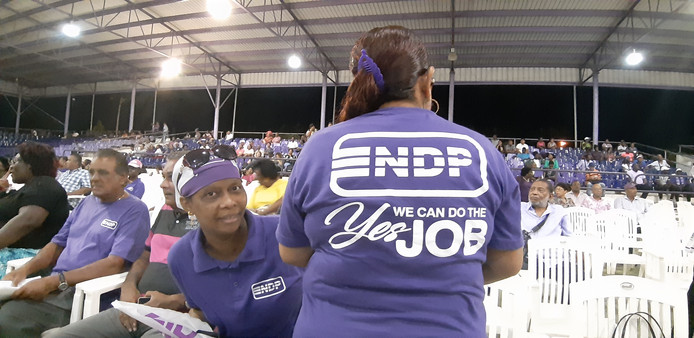 Susan Bendt, fan van Bouterse, op de bijeenkomst van de NDP