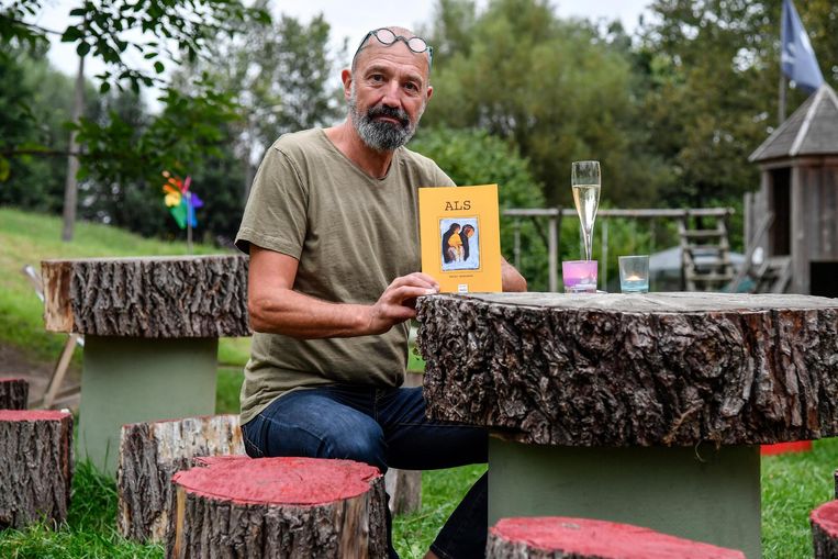 Peter Goossens stelt zijn nieuw boek 'Als' voor.