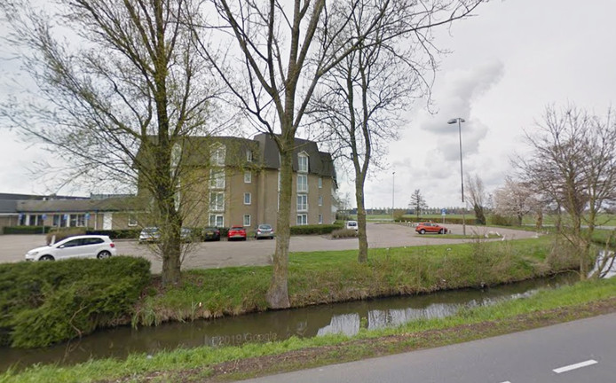 Vvd Zitten Er Ook Statushouders In Hotel Tulip Inn In - 