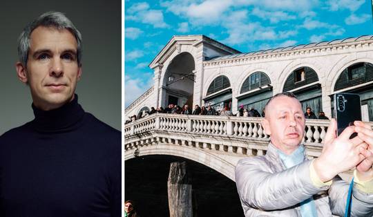 De nieuwe ‘blingblingtoerist’ haalt de neus op voor onze Europese processies en belfortjes
