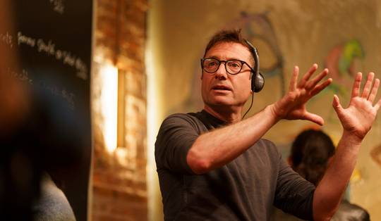 De maker van ‘Heated Rivalry’: ‘Seks heeft in het algemeen een vogelschrikeffect. En zéker seks van gemarginaliseerde groepen’