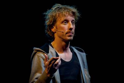 Cabaretier Jasper van Kuijk getrouwd