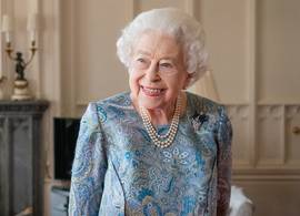Buckingham Palace ontvangt meer dan 50.000 brieven voor Elizabeth