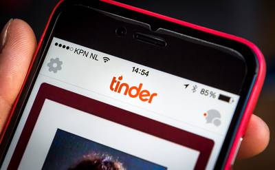 Tinder-match verliest al haar spaargeld door oplichter uit Nijverdal