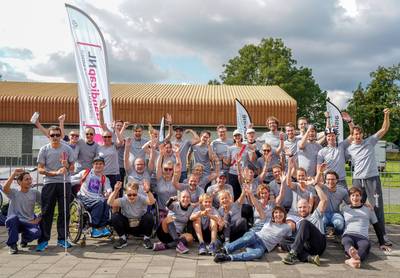 Triatleten sporten duizenden euro's bij elkaar voor het goede doel