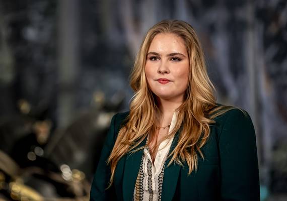 Prinses Amalia gaat naar de Cariben en dat kunnen wij híér volgen
