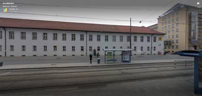 Man overleeft aanrijding door twee treinen