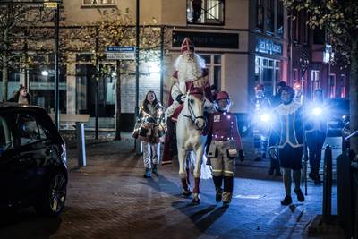 Sint en pieten verrassen Terborg met nachtelijk bezoek