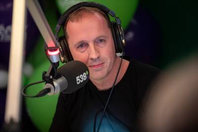 Edwin Evers denkt aan comeback op de radio