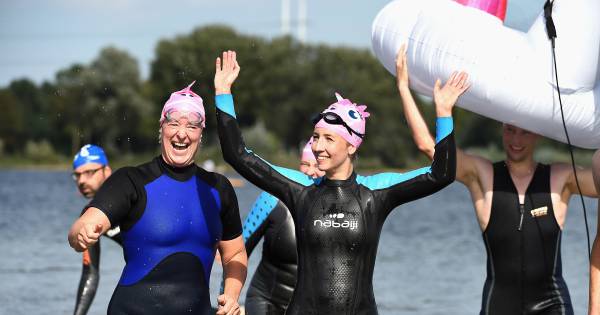 Parkeergeld voor zwemtocht tegen kanker in Braamt niet naar goed doel