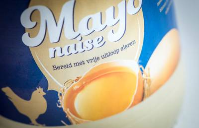 Vrouw glijdt uit over pot mayonaise en krijgt 11.500 euro schadevergoeding