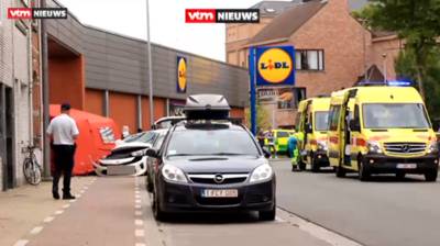 Nederlandse auto schept moeder en haar twee zoontjes, één kind (5) overleden