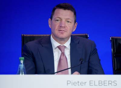 ‘Absoluut geen akkoord over aanblijven Elbers’