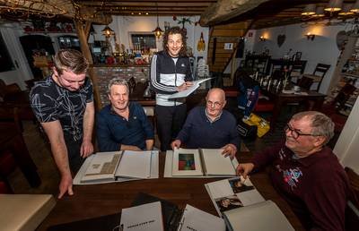De jubileumton in Wintelre puilt uit van de tonpraters