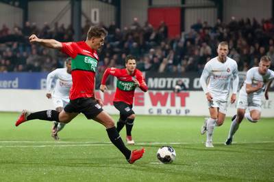 Braken verwacht chocoladegeld van teamgenoot Wolters na doelpunten tegen Telstar