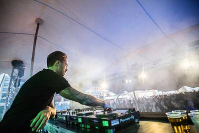 Arnhemse studenten grappen over Dave Roelvink: 'Ik wil zuipen! En rijden'