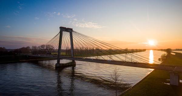 Overlast voor verkeer; Heusdense brug gaat paar dagen dicht - BD.nl