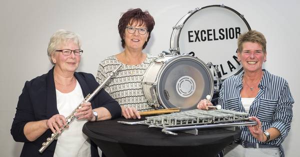 3 Jubilarissen bij Exelsior Gelselaar: 'A'j ergens bie bunt, dan blief 'ie d'r bie!'