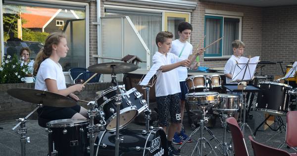 CresBeat roffelt de zomer in