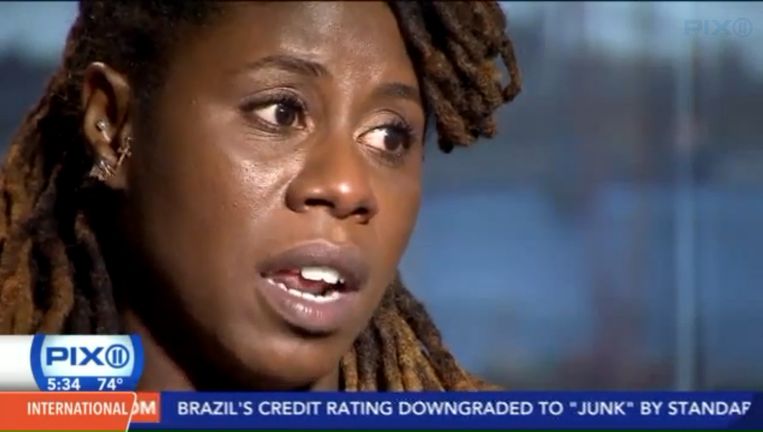Zwarte Vrouw In Vs Geïnterneerd Omdat Politie Niet Gelooft Dat Ze Met Een Bmw Rijdt Buitenland 
