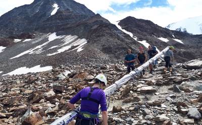 Respectloze toeristen domineren Mont Blanc, burgemeester is het zat