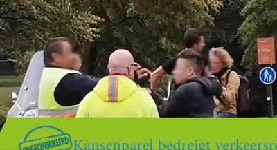Wethouder woest op Haagse spuger ‘Jordy’, politie steunt verkeersregelaar