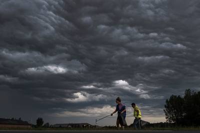 Dreigende wolken houden bermprikkers niet tegen