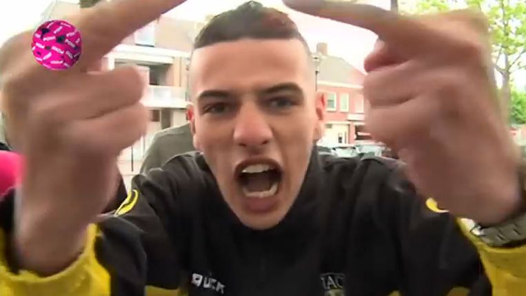 'Kankerhomo's!' Beeld PowNews / YouTube