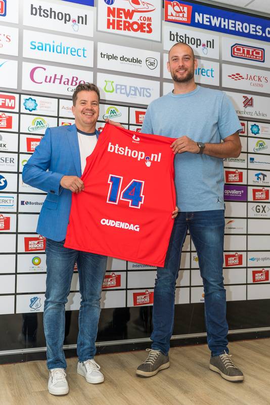 Bob van Oosterhout (l) met naast hem Nick Oudendag.