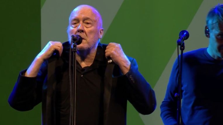 Arno maakt zijn comeback.