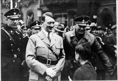 “Oui Hitler fait vendre”: polémique autour d'une vente aux enchères d'effets personnels de dirigeants nazis